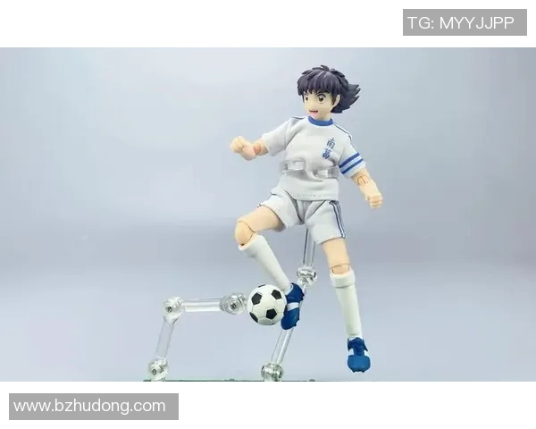 哪个足球明星对大空翼情有独钟并公开表达过自己的喜爱之情