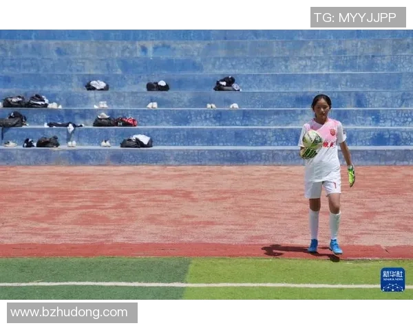 日喀则足球明星风采展示与精彩瞬间回顾 日喀则足球明星风采展示与精彩瞬间回顾